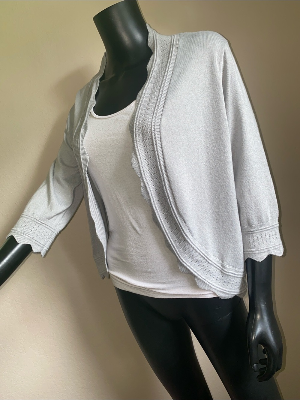 Women's Open-Front Scalloped Trim Cardigan - Light Gray - Picture 4 of 11